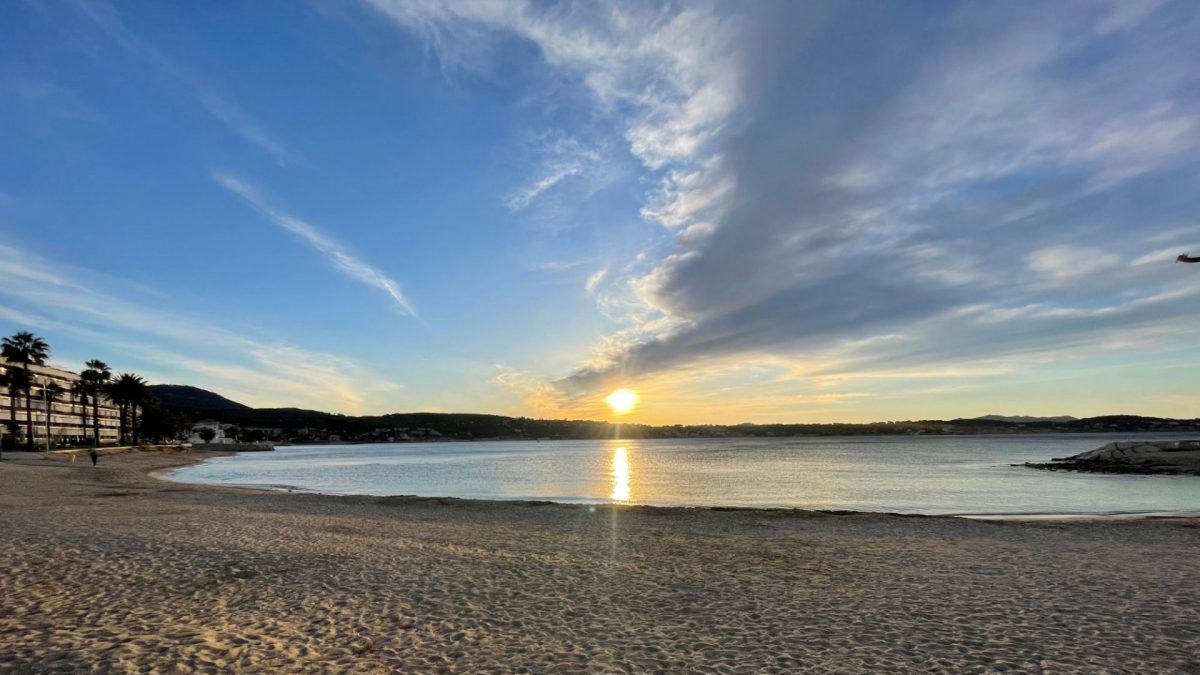 Visiter Bandol 1 semaine au printemps en famille plage matin
