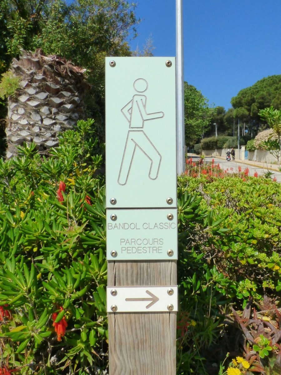 Visiter Bandol en couple au printemps classic bandol balise