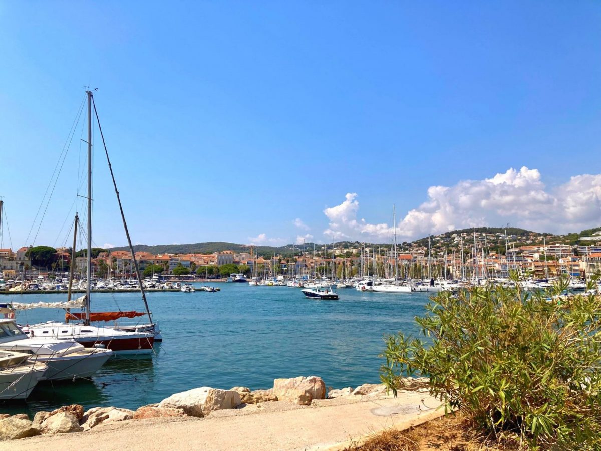 Visiter Bandol en été Août port
