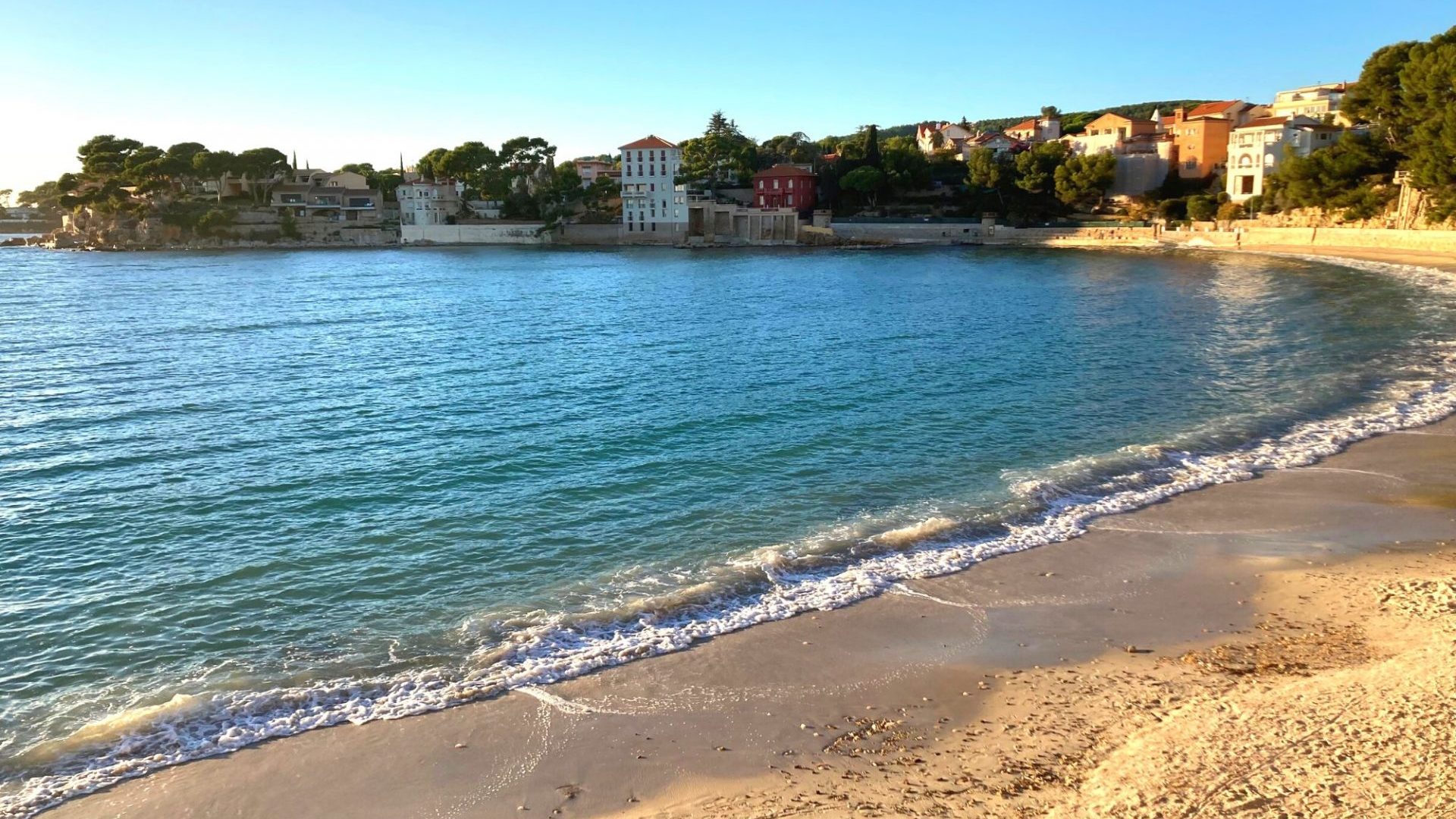 Visiter Bandol en Novembre plage Renecros