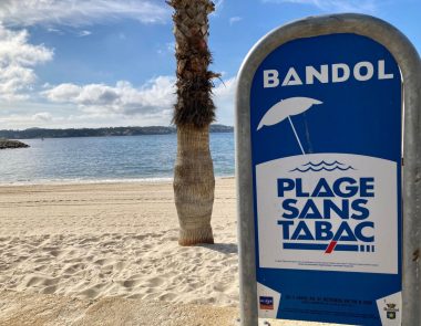 Les plages deviennent « sans tabac »