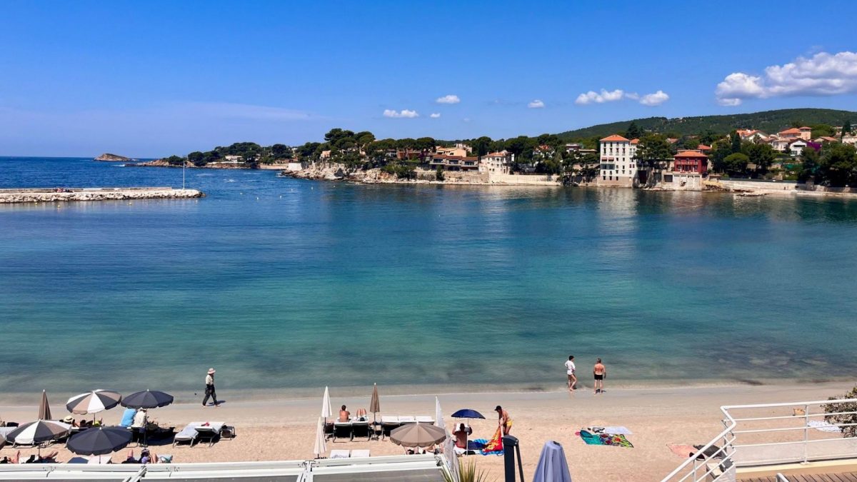 Plage Renecros Bandol