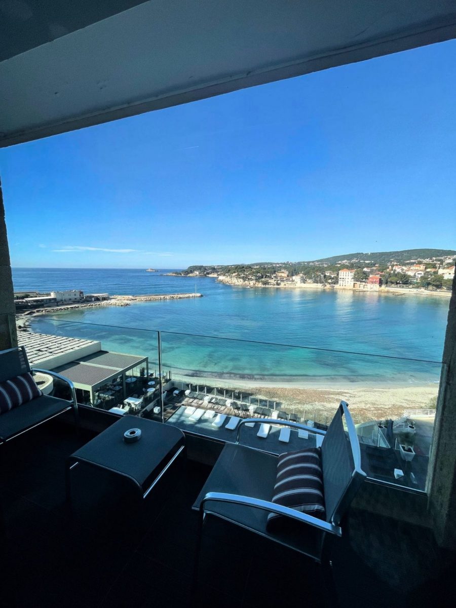 Vue Renecros chambre hôtel Ile Rousse Thalazur Bandol