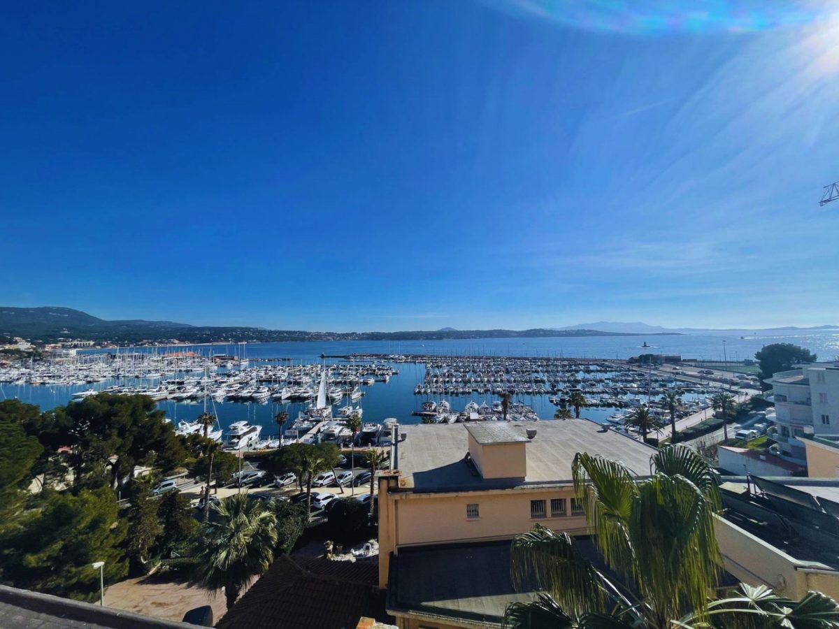 Vue port chambre hôtel Ile Rousse Thalazur Bandol