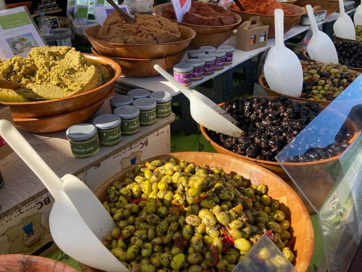 Olives marché hebdomadaire Bandol