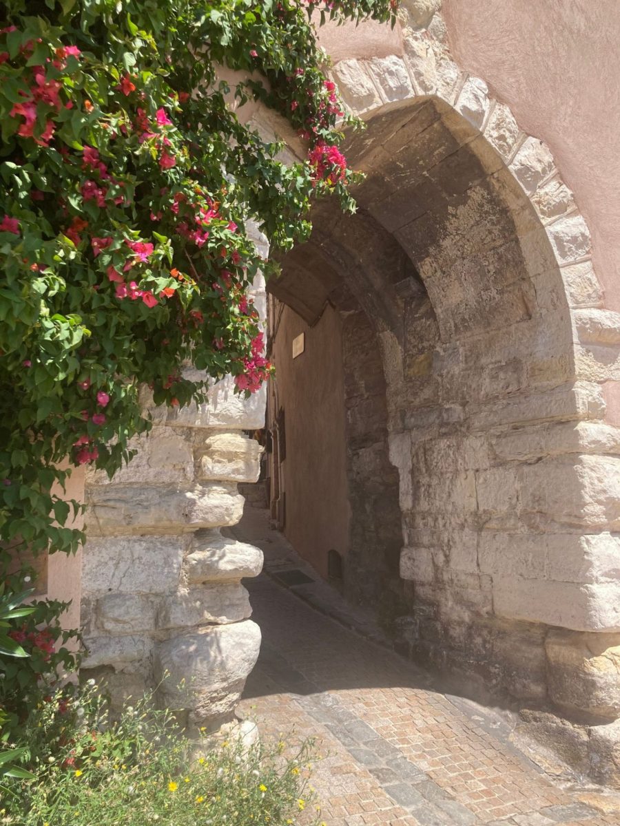 Porte remparts Le Castellet