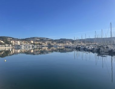 Quels villages visiter autour de Bandol ?