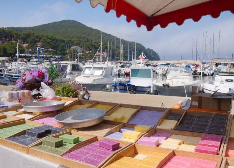 Port de la Madrague Summer Provençal Market