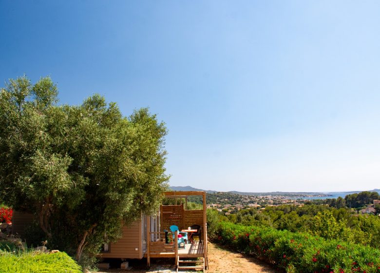 Camping CAMPASUN Mas de Pierredon : Aire de camping car