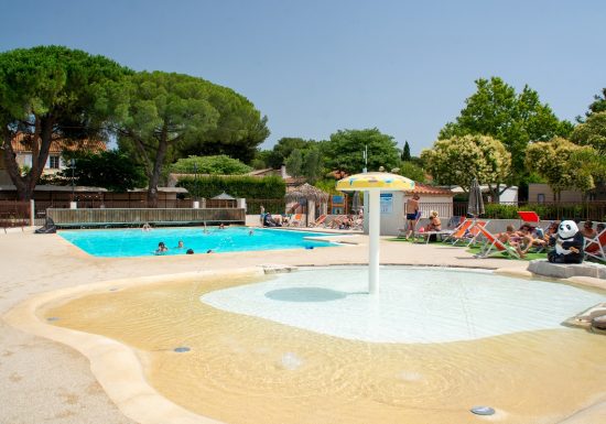 Camping CAMPASUN Parc Mogador : Aire de camping car