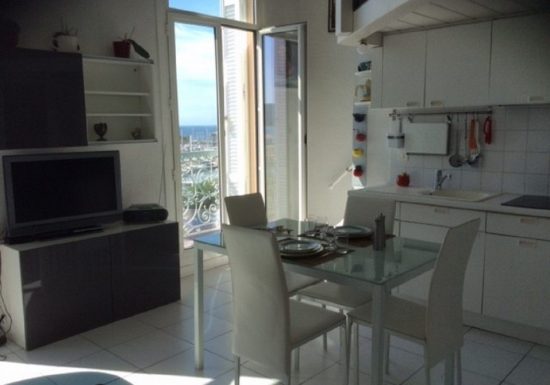 Hilaire Sabine – Studio