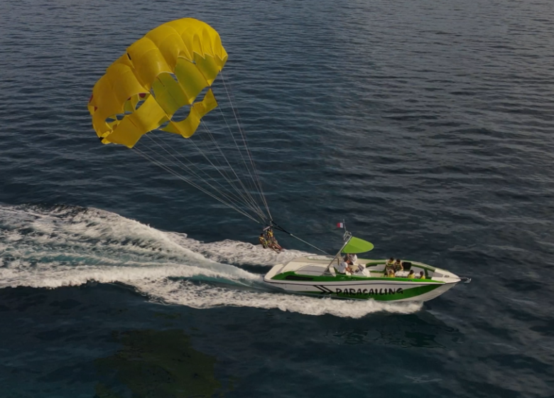 Bandol Water Sports / Parasailing