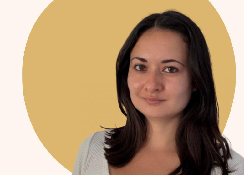 Charlène Stingl Réseaux Sociaux & Traduction