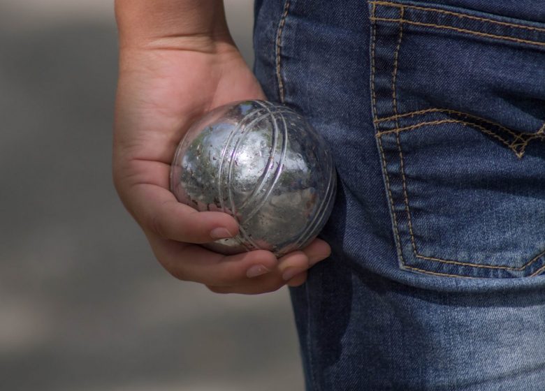 Concours de pétanque