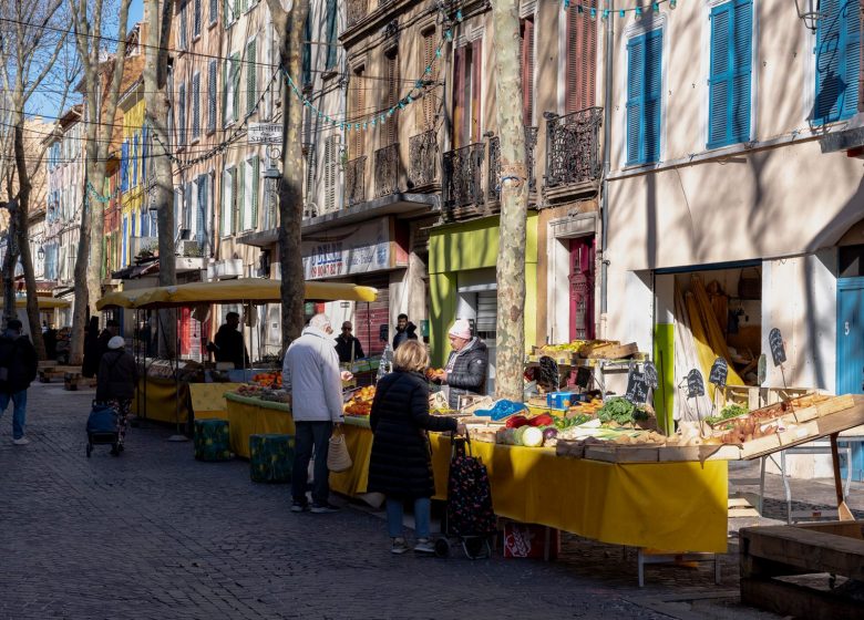 Le marché provençal et forain du centre ville de La Seyne