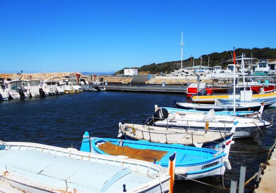 Aire de stationnement pour camping-cars port de la Coudoulière