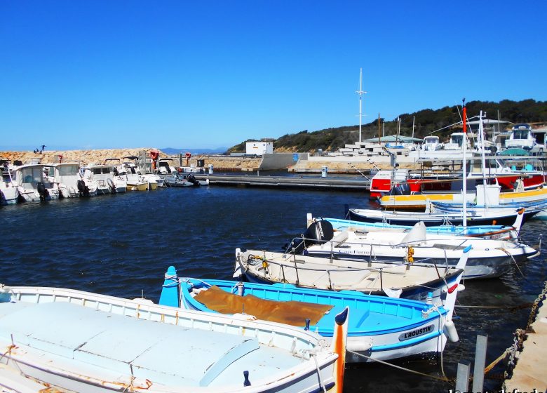 Aire de stationnement pour camping-cars port de la Coudoulière