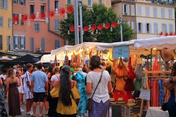 Marché Nocturne