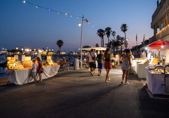 Marché nocturne des Ports des Lecques