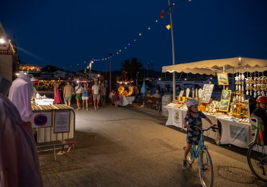 Marché nocturne des Ports des Lecques