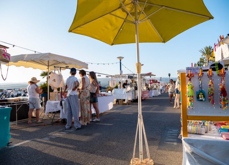 Marché nocturne du Port de la Madrague