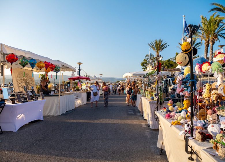 Marché nocturne du Port de la Madrague