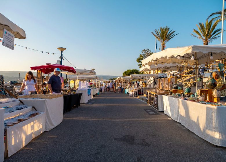Marché nocturne du Port de la Madrague