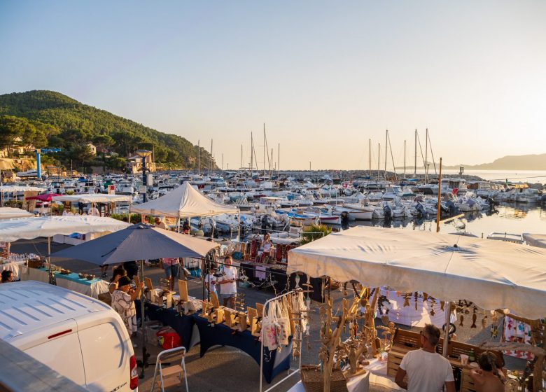 Marché nocturne du Port de la Madrague