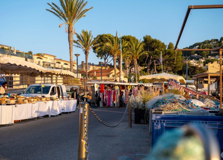 Marché nocturne du Port de la Madrague