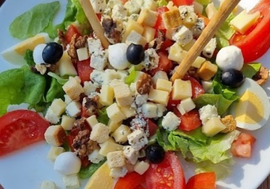 Salad’ Bar & Co