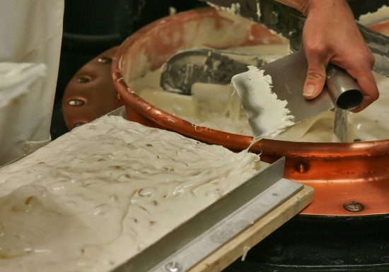 Visite guidée de la confiserie Fouque