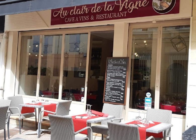 Au Clair de La Vigne