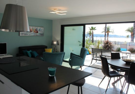 Holding Kaczmarek Sylvie