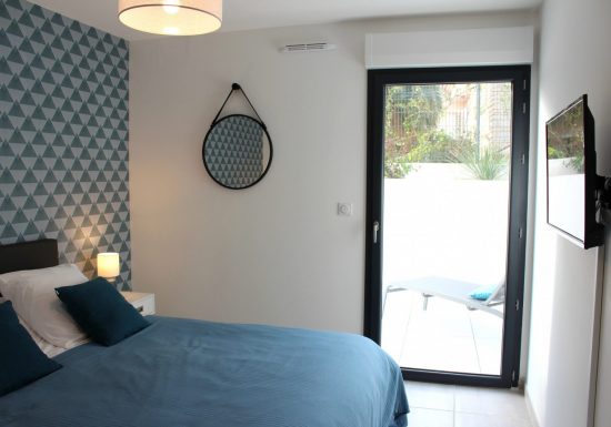 Holding Kaczmarek Sylvie