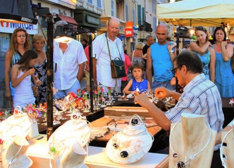 Marché Artisanal Nocturne