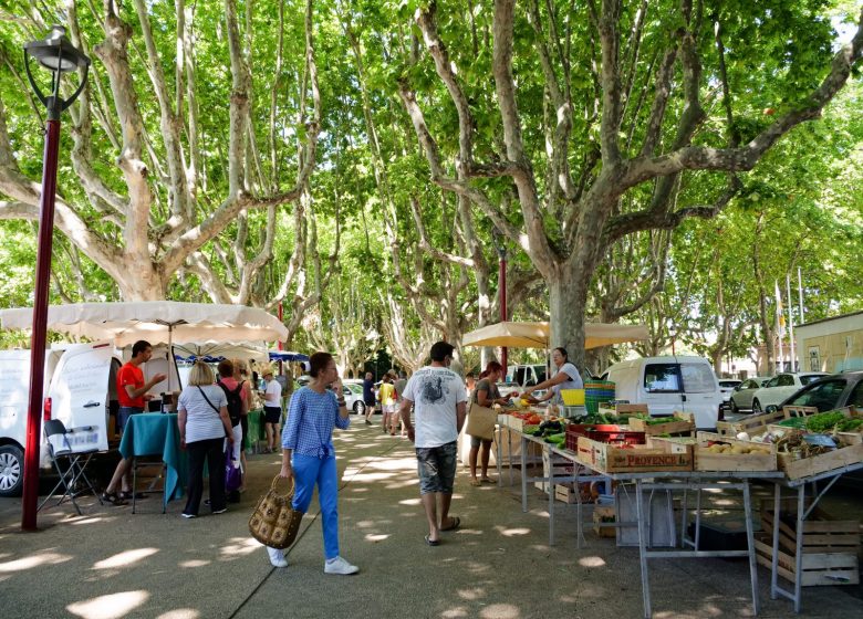 farmers market