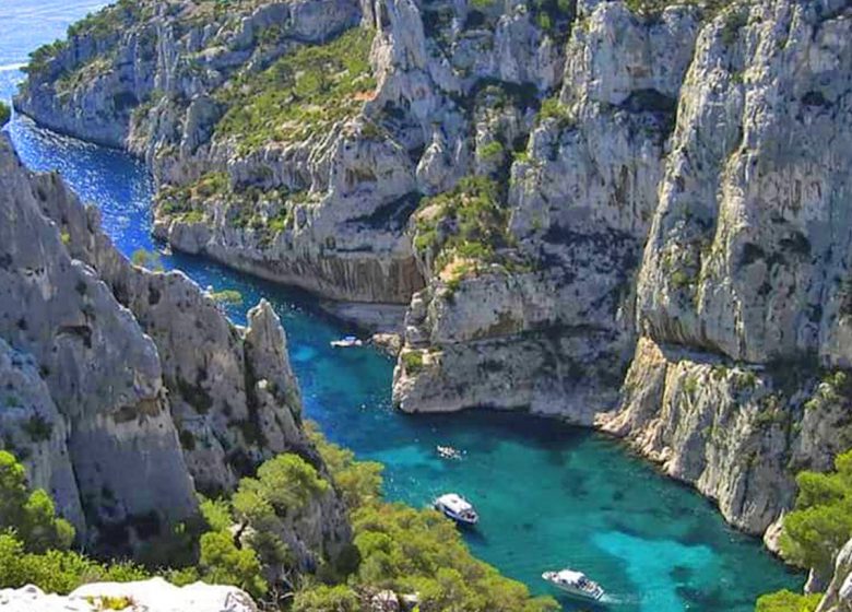 Atlantis / Excursion of the 13 Calanques